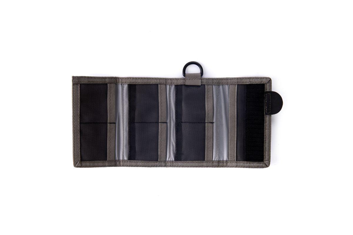 Media Wallet 2 Web size FSTP9683-Edit
