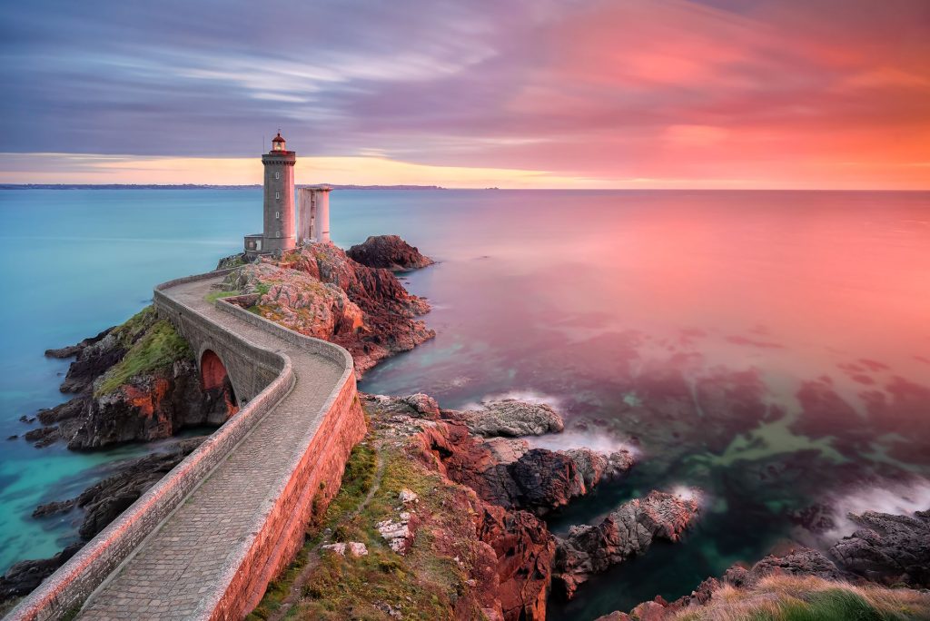 f-stop ambassador Francesco Gola is sharing some of the best tricks on how to capture amazing and colorful seascapes.
